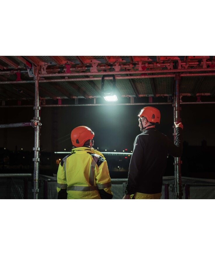 Arbetslampa shiny 5000 re app Med fäste mareld