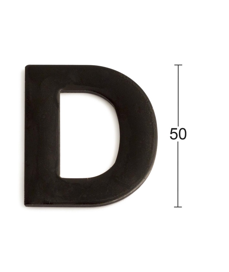 Bokstav självhäftande d svart 50mm