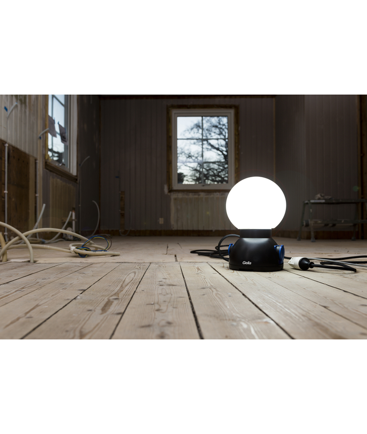 Arbetslampa led ip44 2st uttag 5m kabel 230v 30w