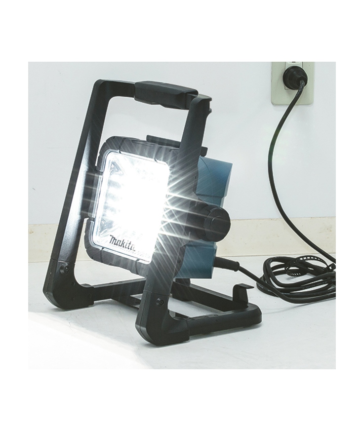 Arbetslampa deadml805 makita 18v/230v solo 750lm 1150lx